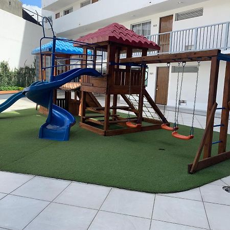 Departamento Nuevo Y Centrico Con Ambiente Familiar En Guadalajaraアパートメント エクステリア 写真