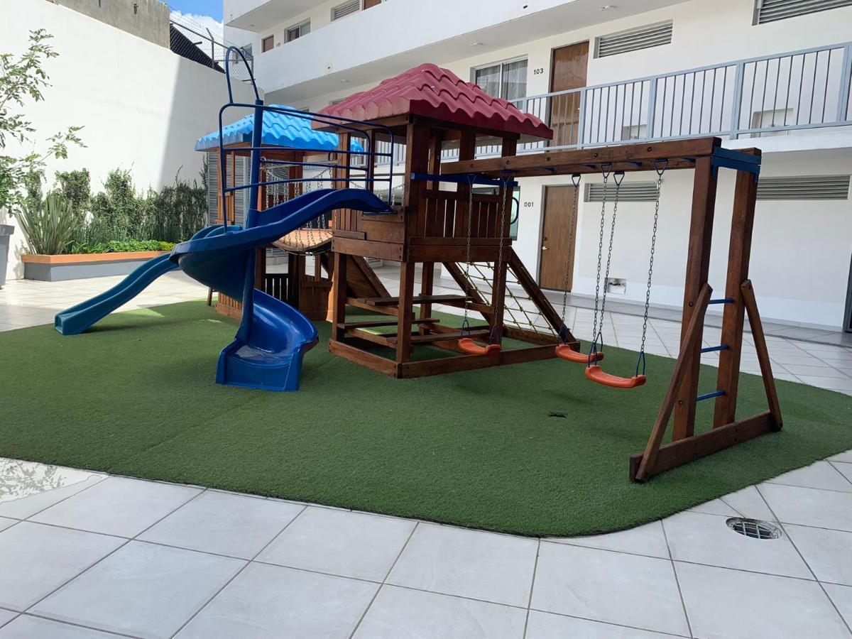Departamento Nuevo Y Centrico Con Ambiente Familiar En Guadalajaraアパートメント エクステリア 写真