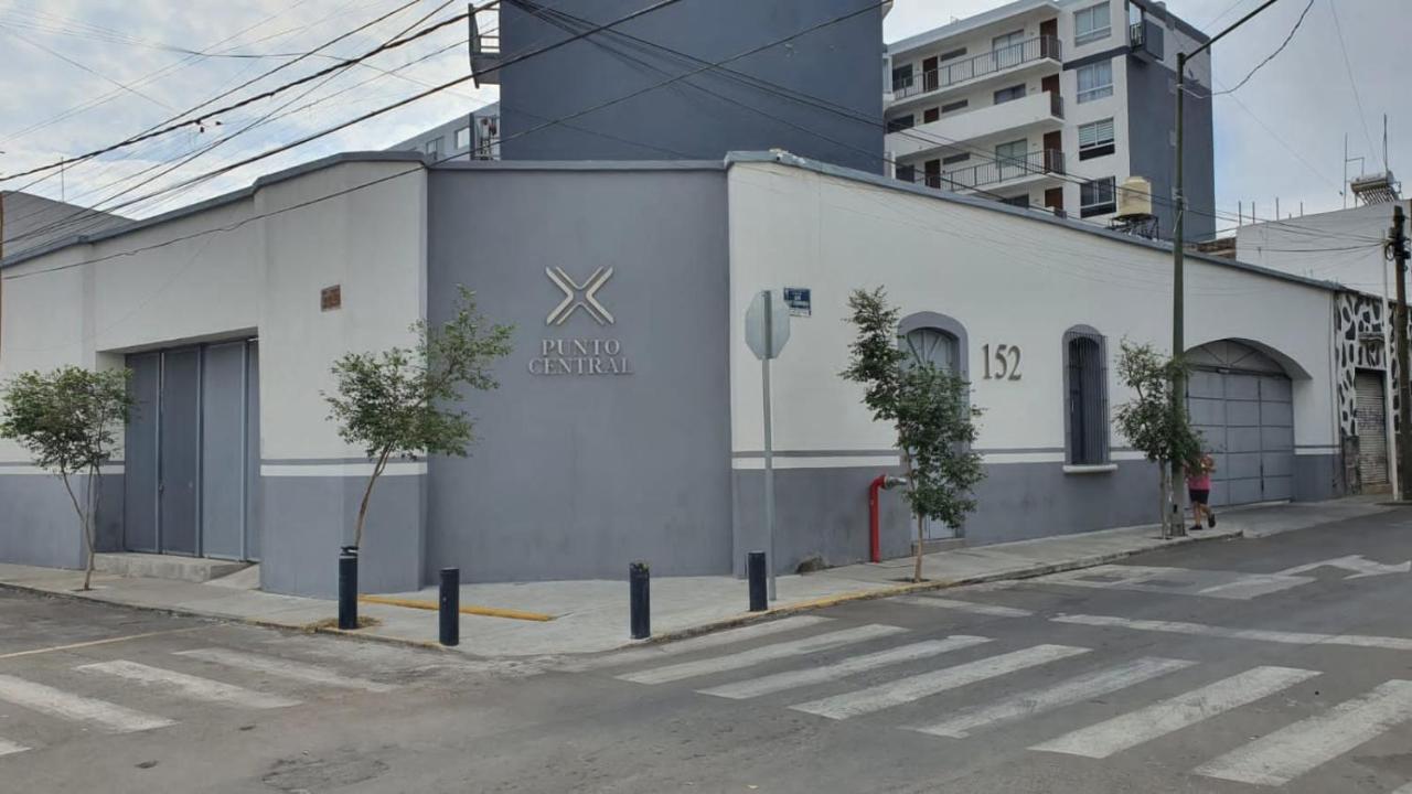 Departamento Nuevo Y Centrico Con Ambiente Familiar En Guadalajaraアパートメント エクステリア 写真