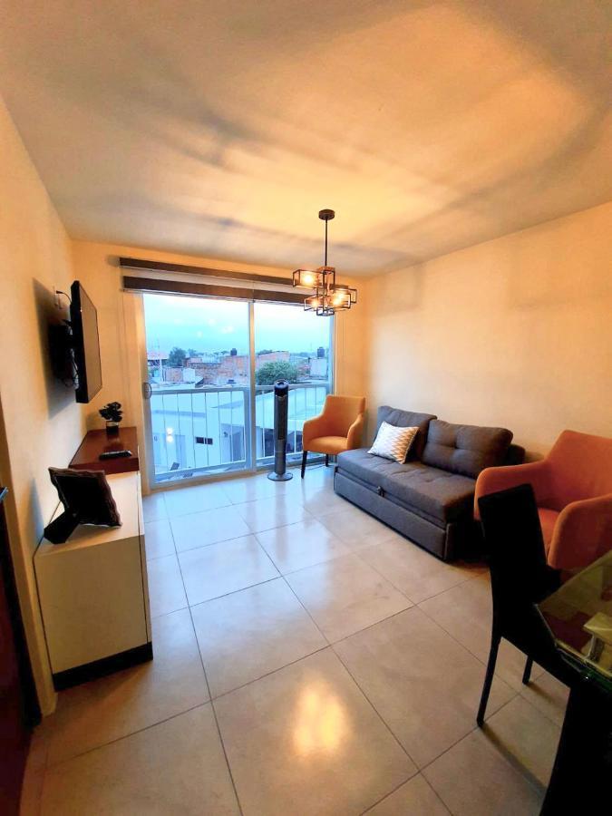 Departamento Nuevo Y Centrico Con Ambiente Familiar En Guadalajaraアパートメント エクステリア 写真