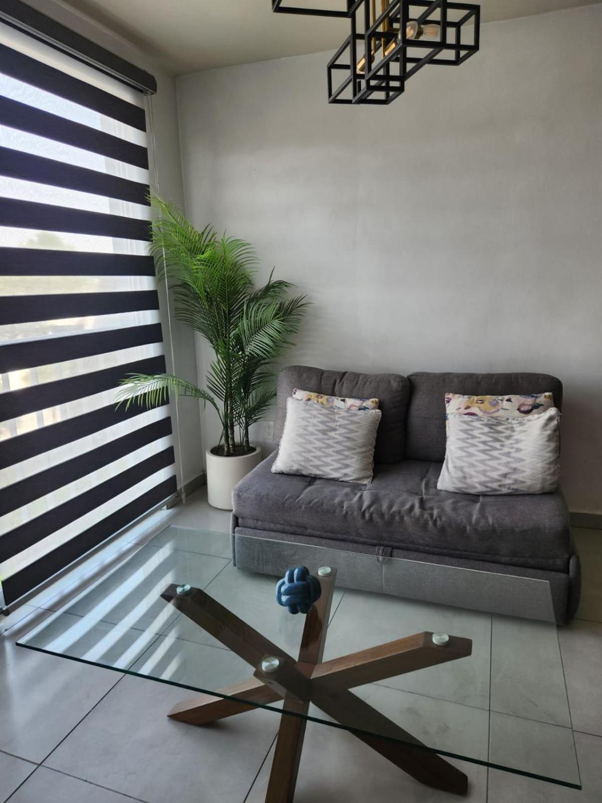 Departamento Nuevo Y Centrico Con Ambiente Familiar En Guadalajaraアパートメント エクステリア 写真